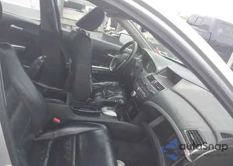 2009 Honda Accord 2.4 Ex-L z USA, uszkodzony, nr VIN 1HGCP26889A137441